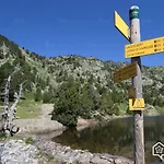 Le Vernon شقة *