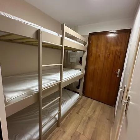 Le Vernon Apartment *